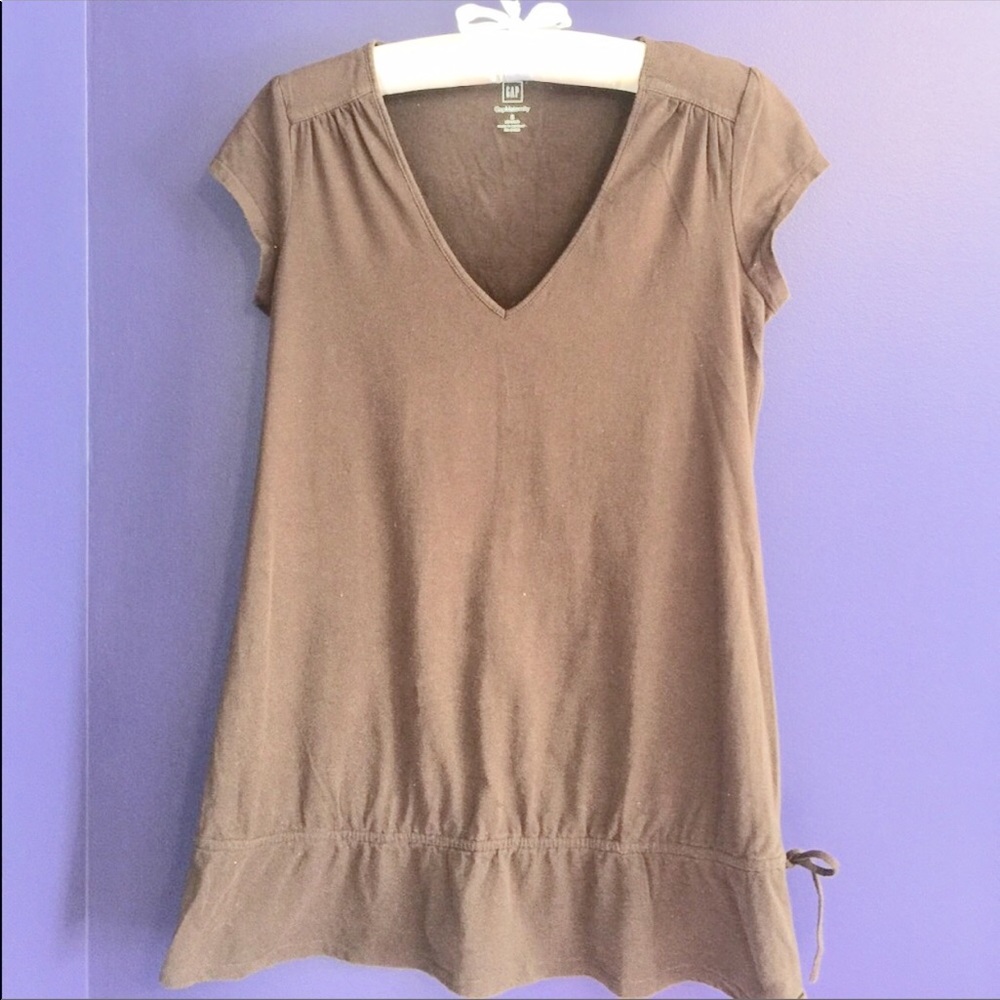 Gap Maternity shirt size S